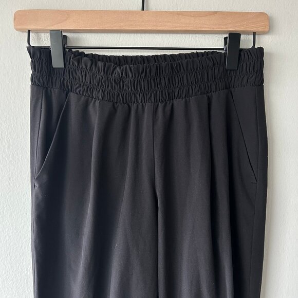Athleta Black Joggers Women’s Size 0 – Elastic Waist & Ankle Athleisure - Picture 3 of 8